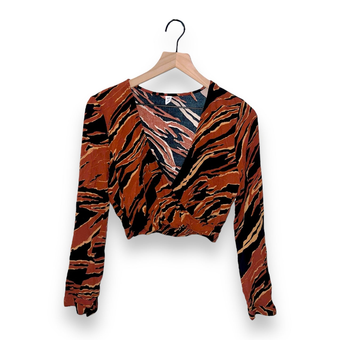 BP Long Sleeve V-Neck Brown Tiger Striped Crop Top Size S