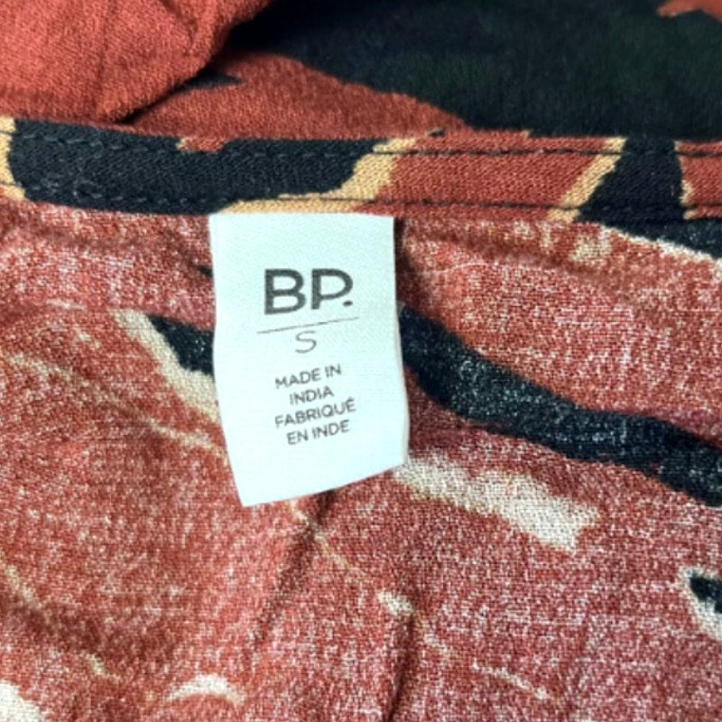 BP Long Sleeve V-Neck Brown Tiger Striped Crop Top Size S