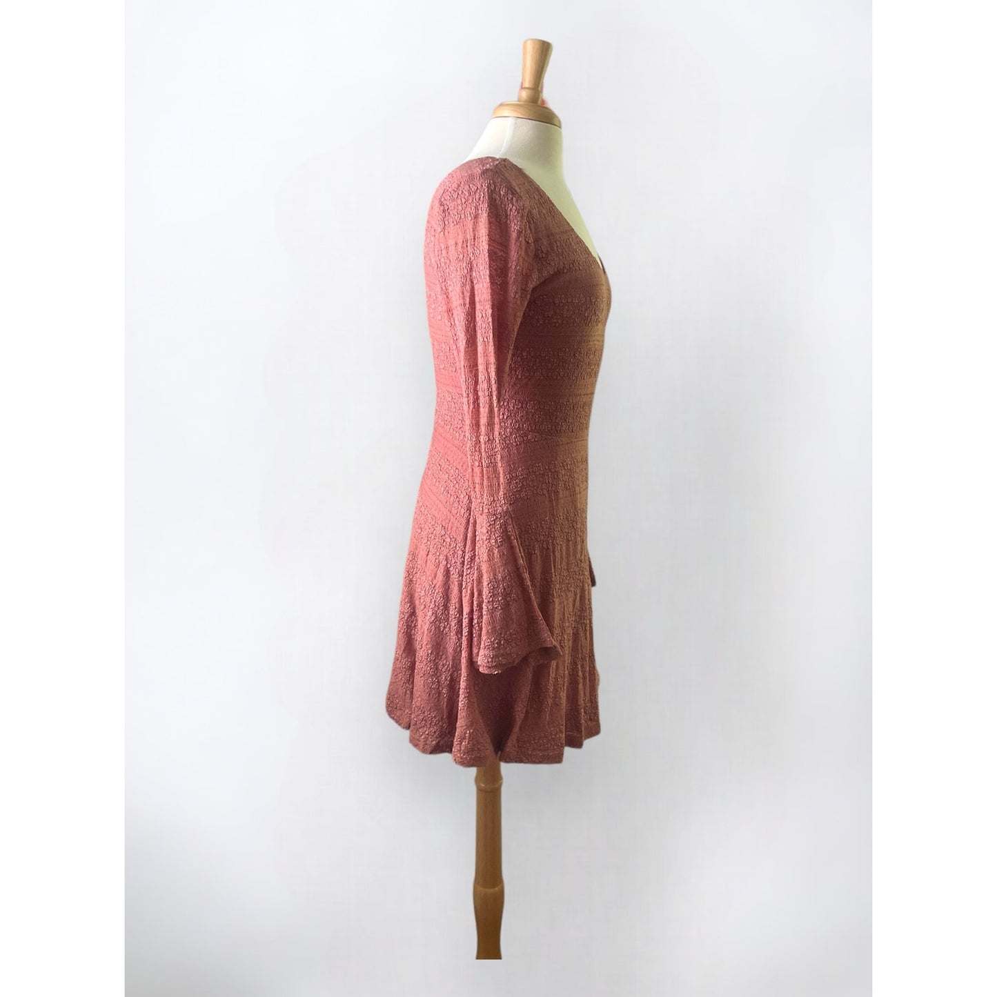 Alya Mauve Textured Long Sleeve Mini Dress - Size Medium