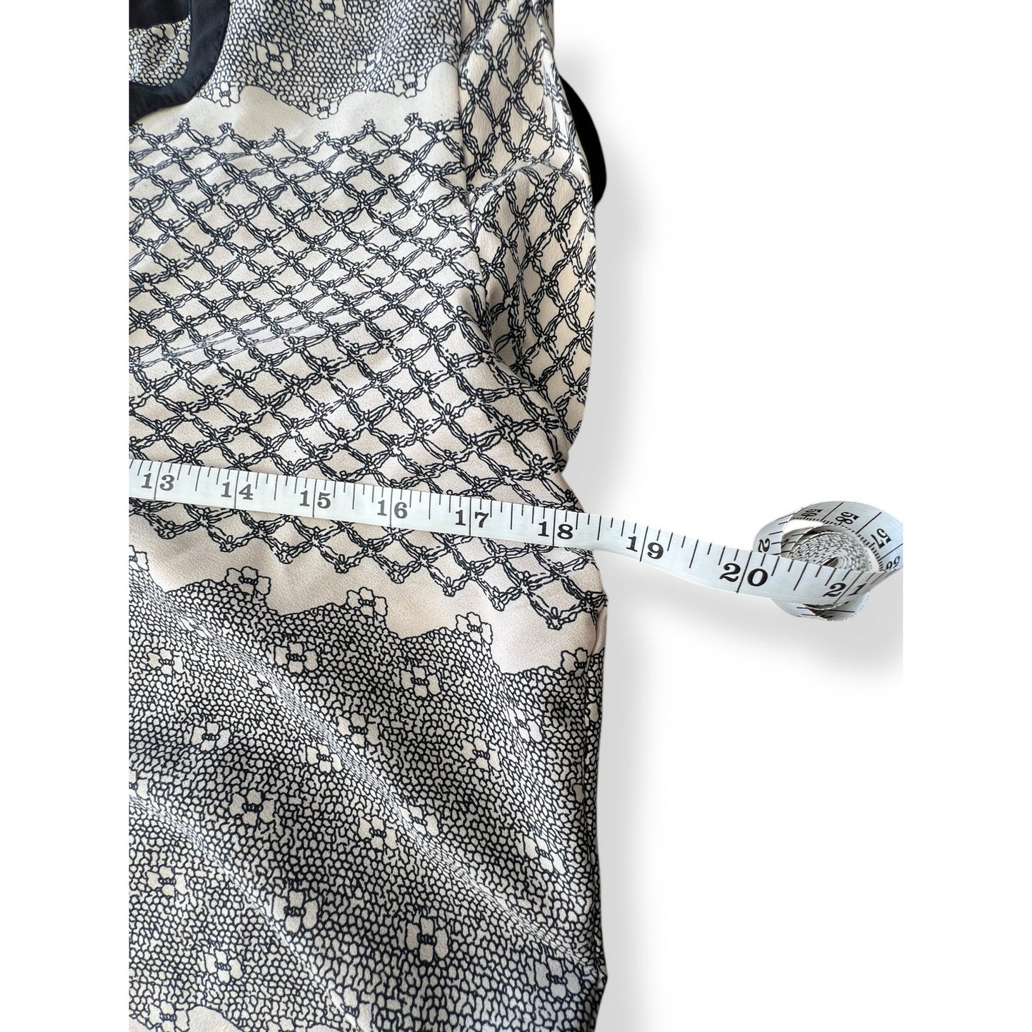 Antillia Femme Beige and Black Lace Print Tank Top