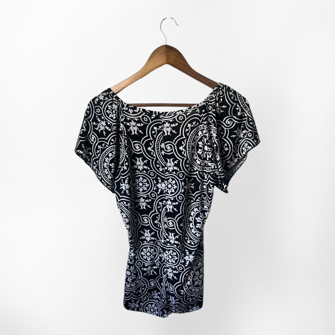 St. Tropez West Black & White Paisley Blouse Short Sleeve Stretch Top Size Small